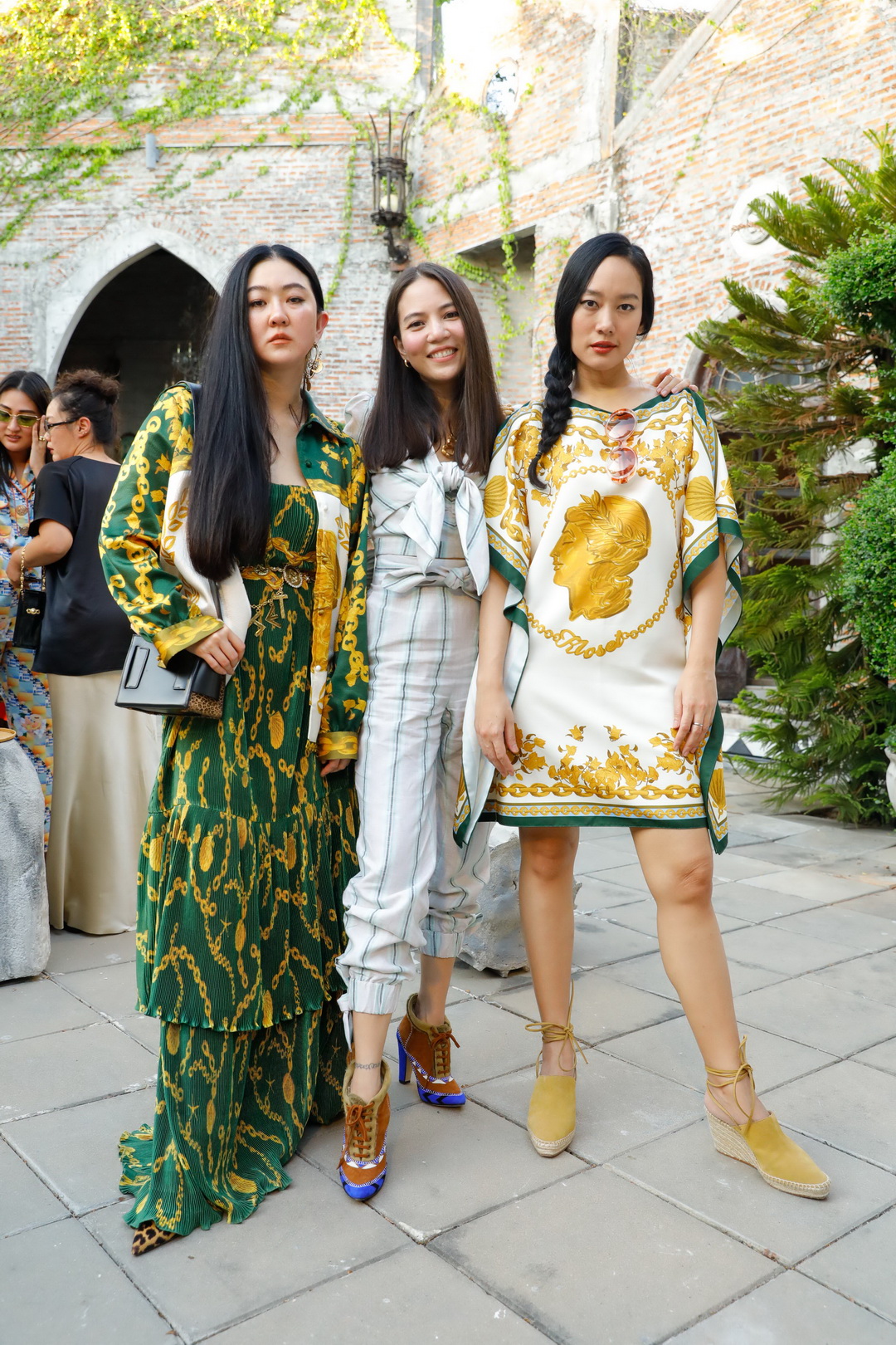 เหล่าคนดังร่วมชมแฟชั่นโชว์อวดโฉม ‘The Hidden Treasure’ คอลเลกชั่นใหม่รับซัมเมอร์จาก ‘KLOSET’