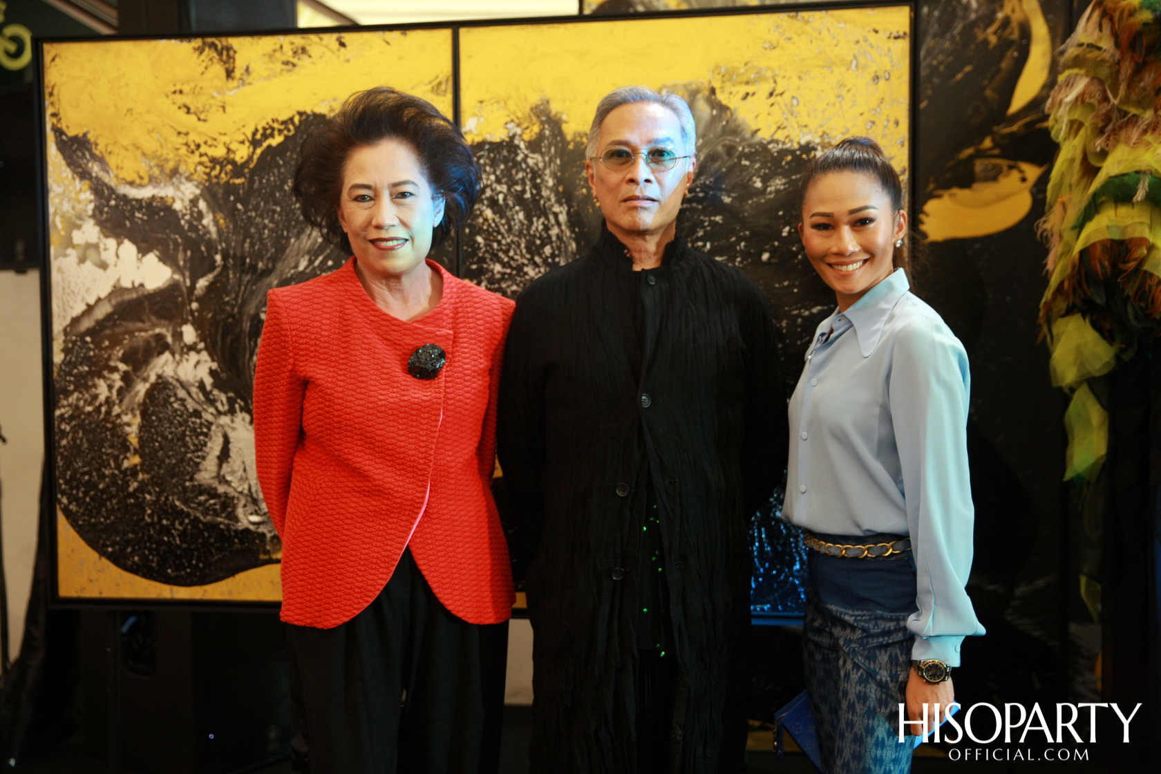 THE ELEGANT THAI TEXTILE  ‘ตระการตาผ้าไทย’