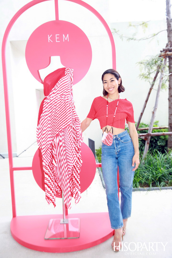 (VESPA PRIMAVERA)RED, A LOVE FOR (RED)