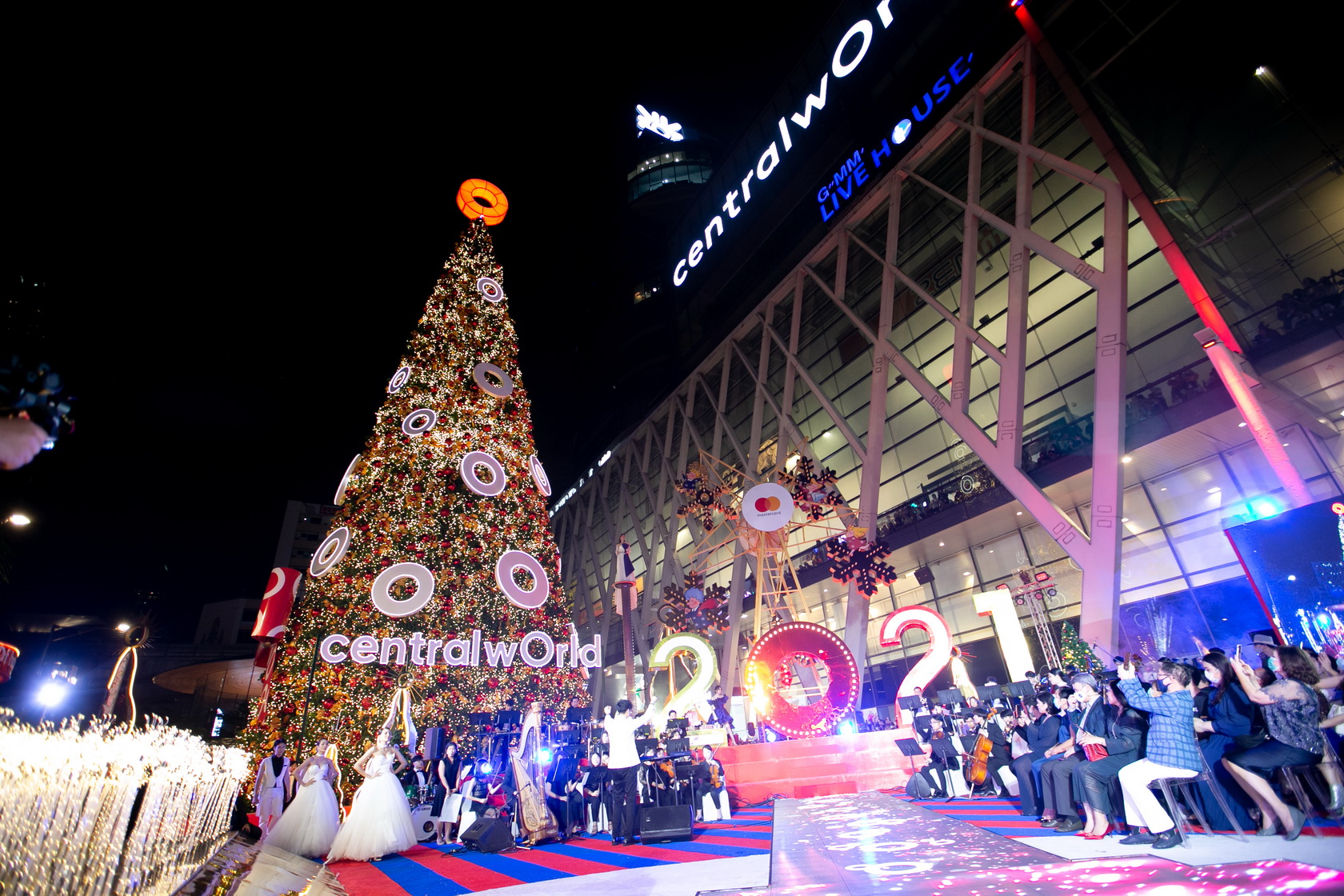 wOrld Of happiness 2021 at centralwOrld