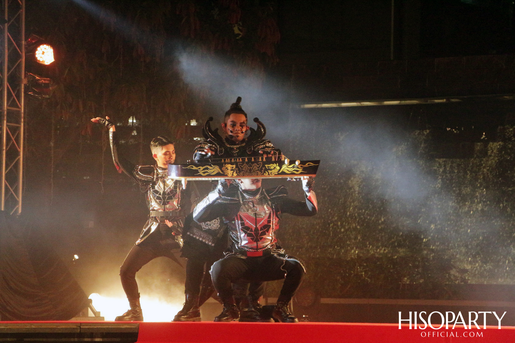 Immersive Art of Thawan Duchanee