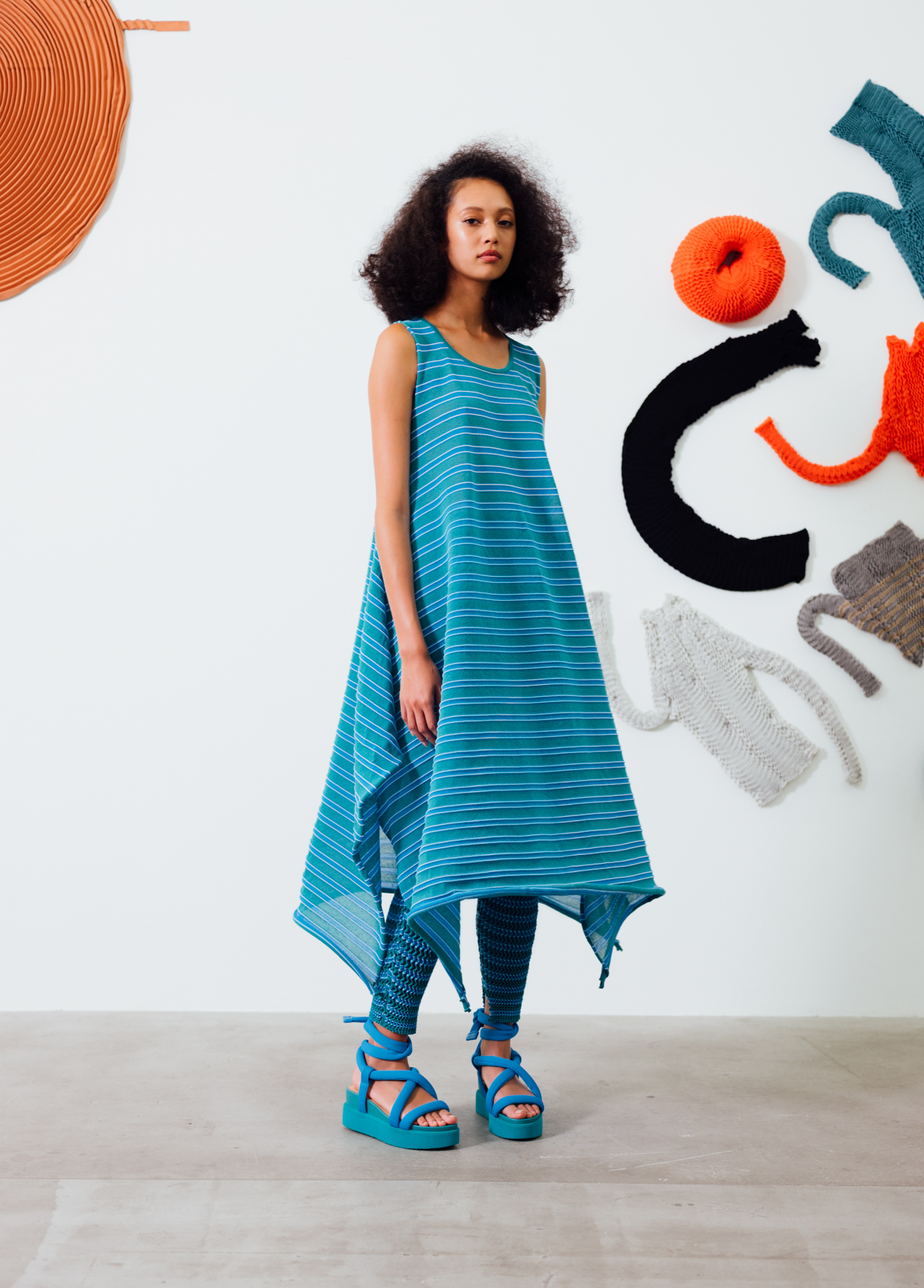 UNPACK THE COMPACT คอลเลกชั่นประจำฤดูใบไม้ผลิ-ฤดูร้อน 2021 จาก ISSEY MIYAKE