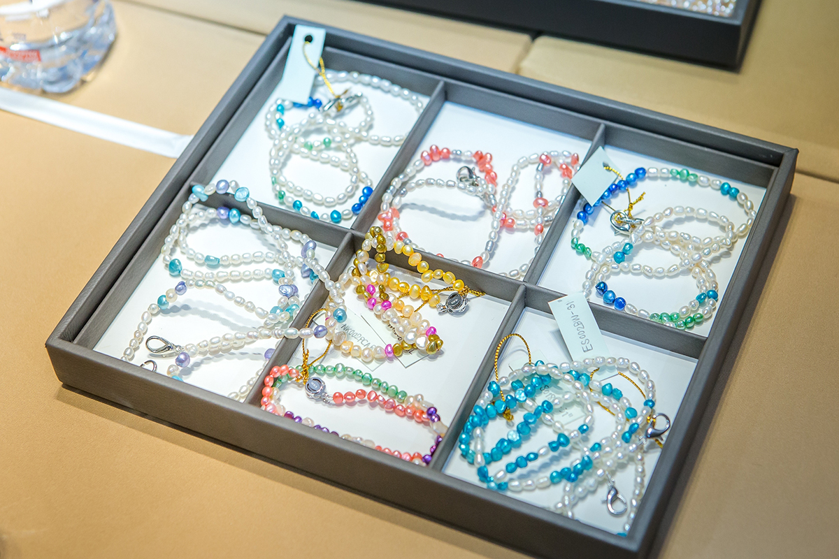 Pure, Natural and Elegance by ICELAND SPRING x SETTE_MODA