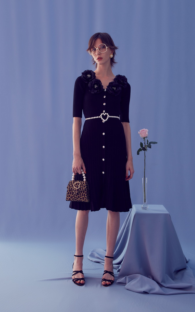 THE UNTOLD FLOWERS คอลเลกชั่น SPRING-SUMMER 2021 จาก SRETSIS