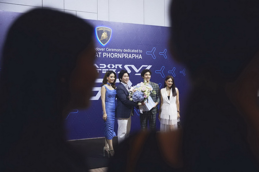 งานฉลองรับรถ Aventador SVJ Roadster 63