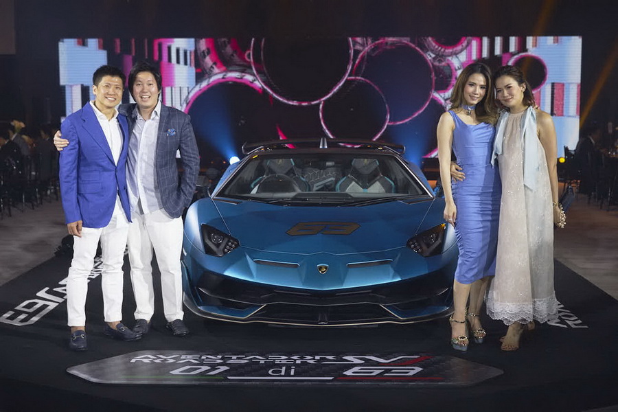 งานฉลองรับรถ Aventador SVJ Roadster 63