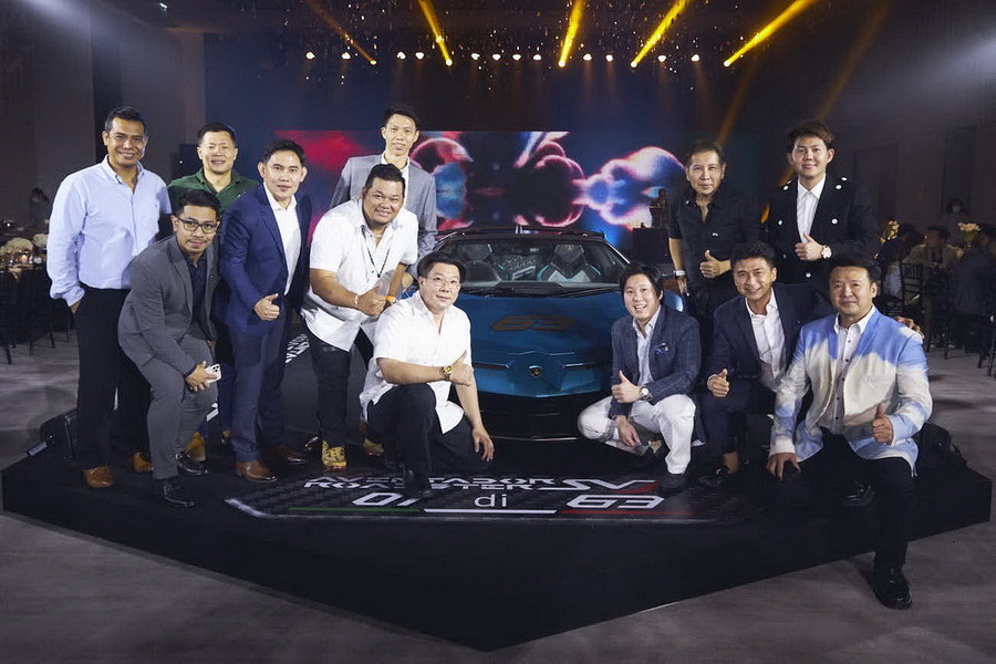 งานฉลองรับรถ Aventador SVJ Roadster 63