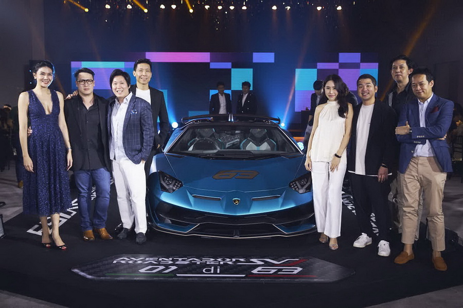 งานฉลองรับรถ Aventador SVJ Roadster 63