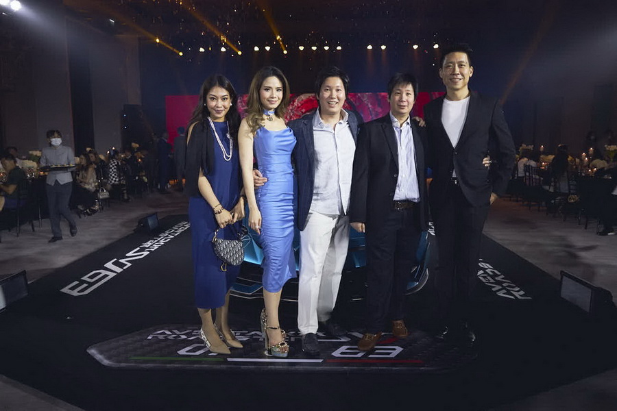 งานฉลองรับรถ Aventador SVJ Roadster 63