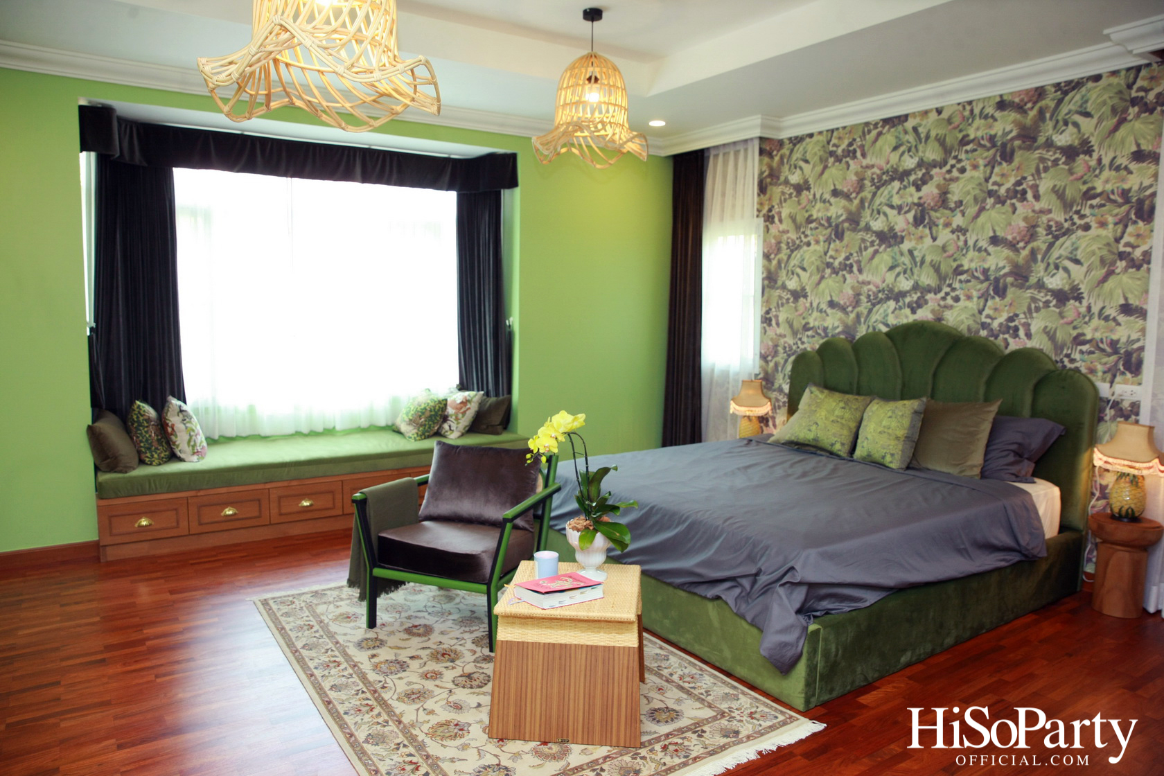 NICHADA x SRETSIS ‘Troppical Magick Villa’