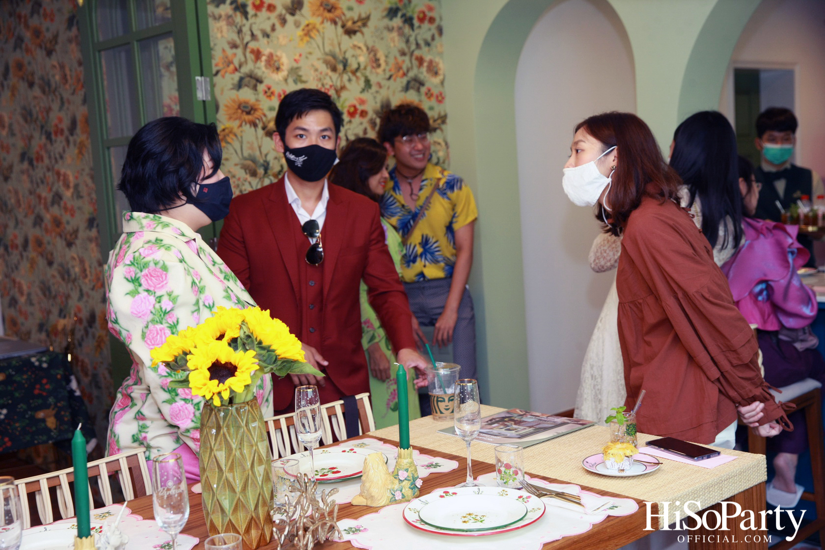 NICHADA x SRETSIS ‘Troppical Magick Villa’