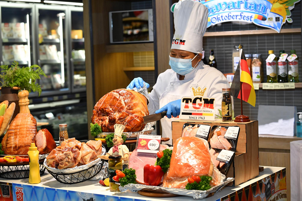 ท็อปส์ และ เซ็นทรัล ฟู้ด ฮอลล์ ฉลองเทศกาล OKTOBERFEST