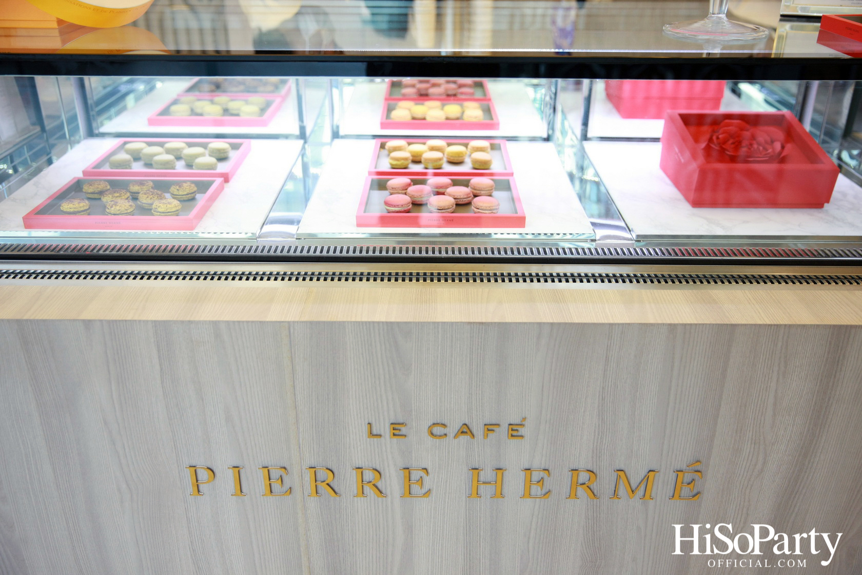 HiSoParty  x 125 SATHORN