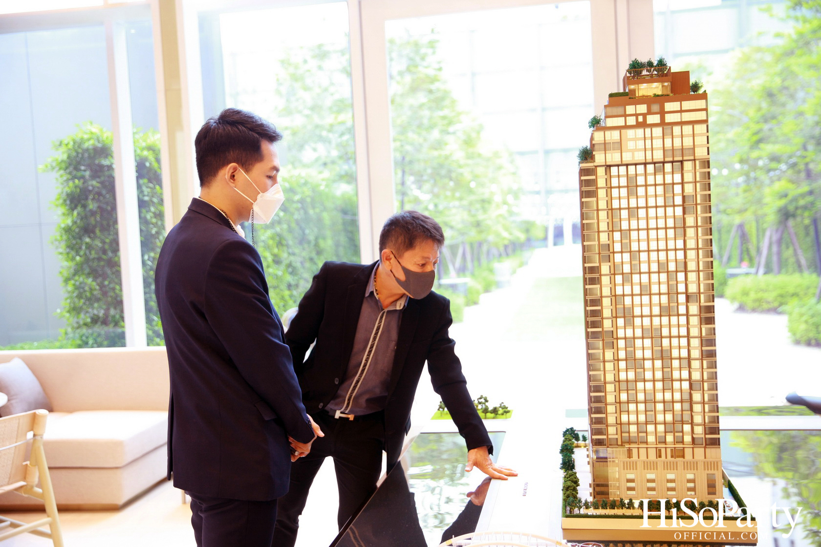 HiSoParty  x 125 SATHORN