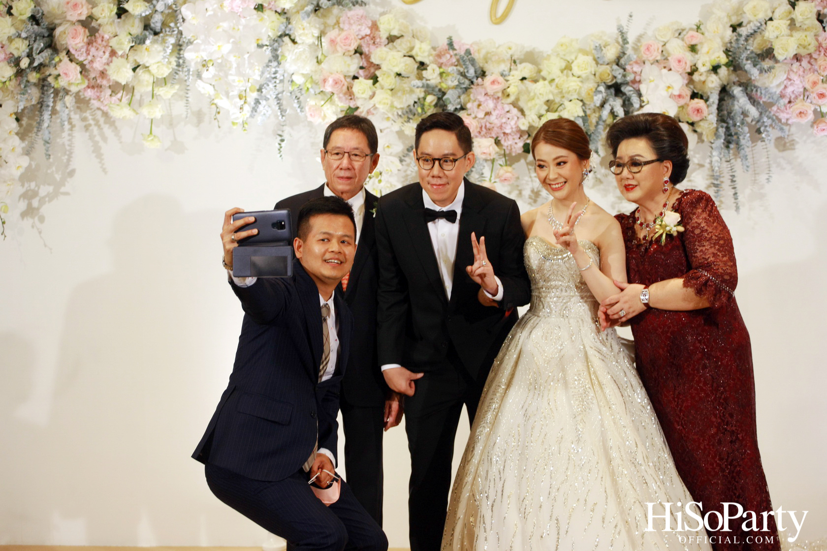 งานฉลองมงคลสมรสระหว่าง คุณชุลีกร หยั่งสายชล และ คุณอธิพัฒน์ วิเศษณัฐ