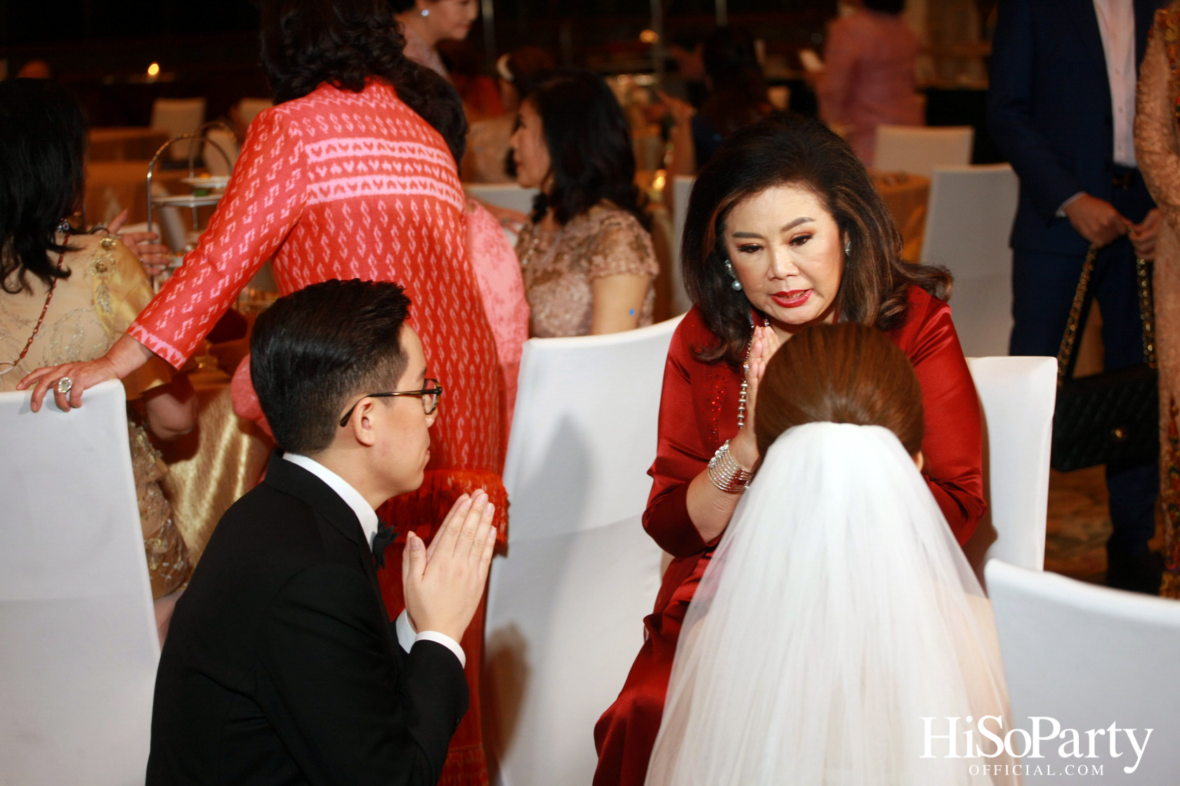 งานฉลองมงคลสมรสระหว่าง คุณชุลีกร หยั่งสายชล และ คุณอธิพัฒน์ วิเศษณัฐ