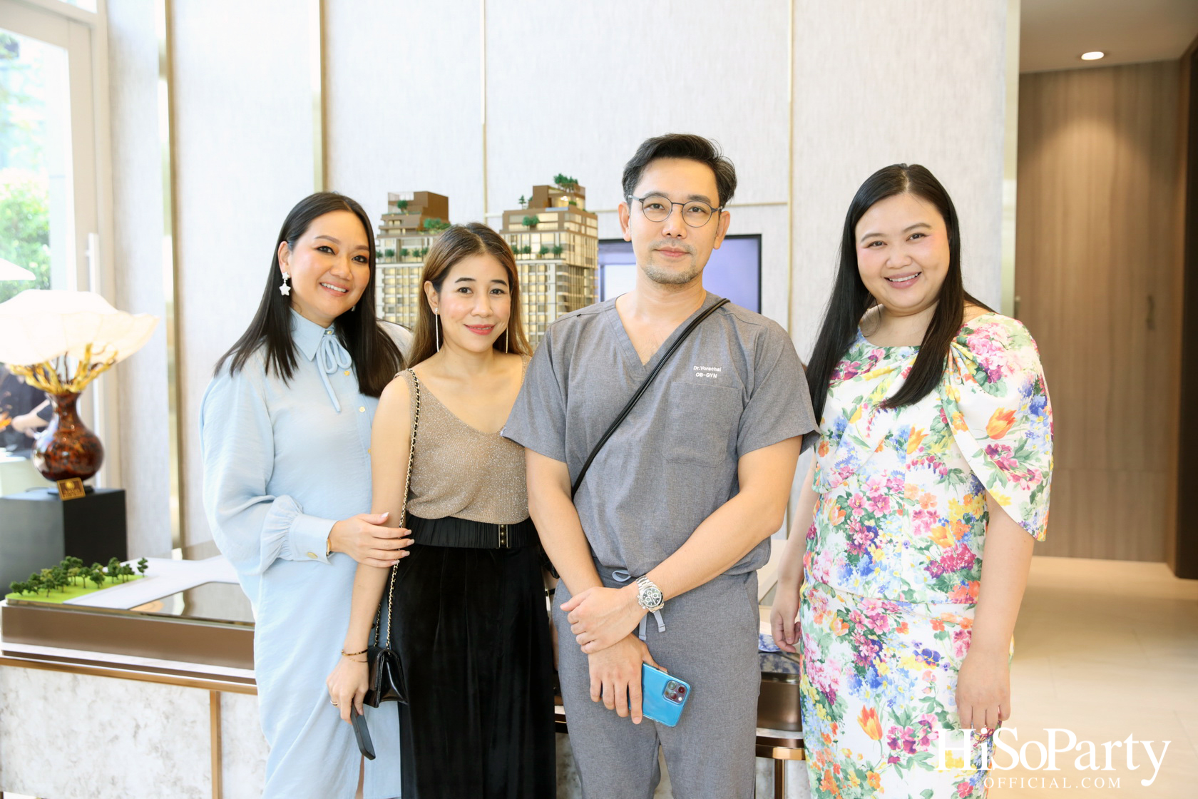 HiSoParty  x 125 SATHORN