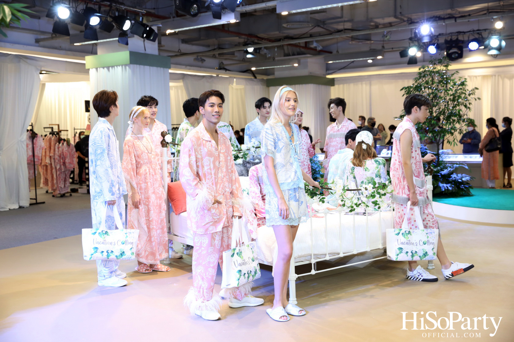 ‘The Luxury Runway PAJAMAS with DIAMOND’ แฟชั่นโชว์สุดเอ็กซ์คลูซีฟ จาก Beauty Gems และ Vintel