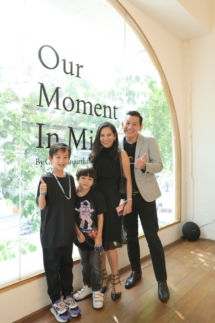งานเปิดนิทรรศการภาพถ่าย ‘OUR MOMENT IN MINE’ BY GUT THIANPATTHANAPOL’
