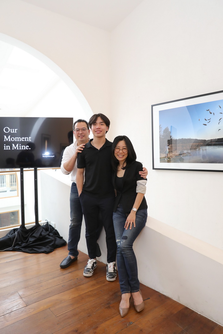 งานเปิดนิทรรศการภาพถ่าย ‘OUR MOMENT IN MINE’ BY GUT THIANPATTHANAPOL’