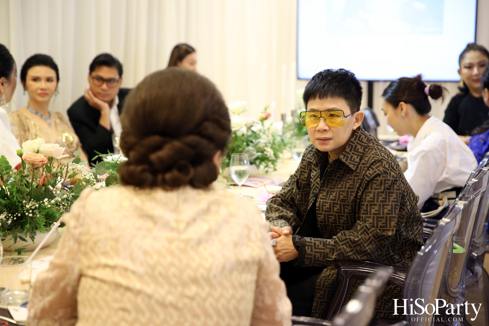 Leading Women Lunch to Help Refugees