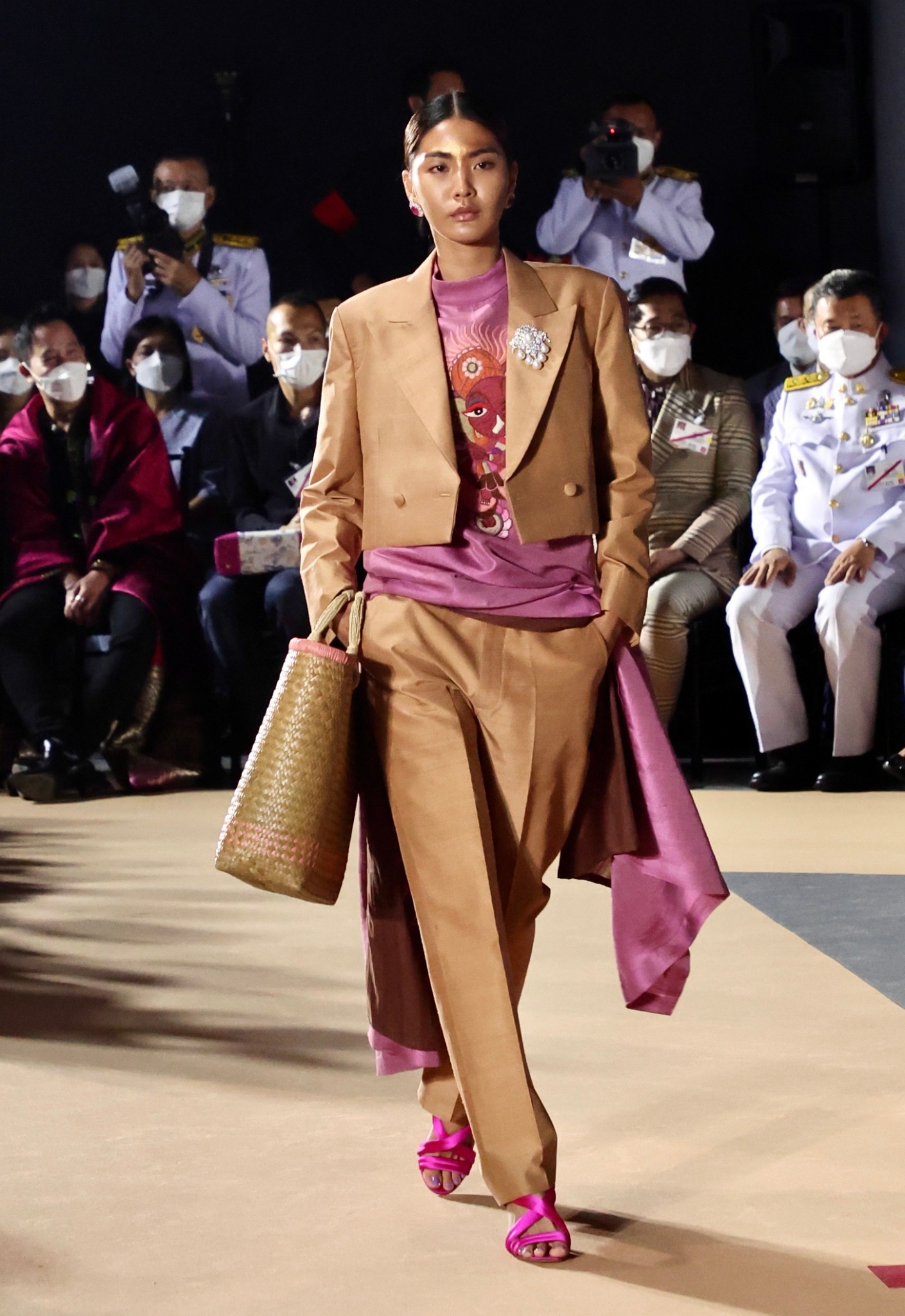 สมเด็จพระเจ้าลูกเธอ เจ้าฟ้าสิริวัณณวรี นารีรัตนราชกัญญา เสด็จเปิดงาน ‘สืบสานใจ หัตถศิลป์ไทย สู่สากล’