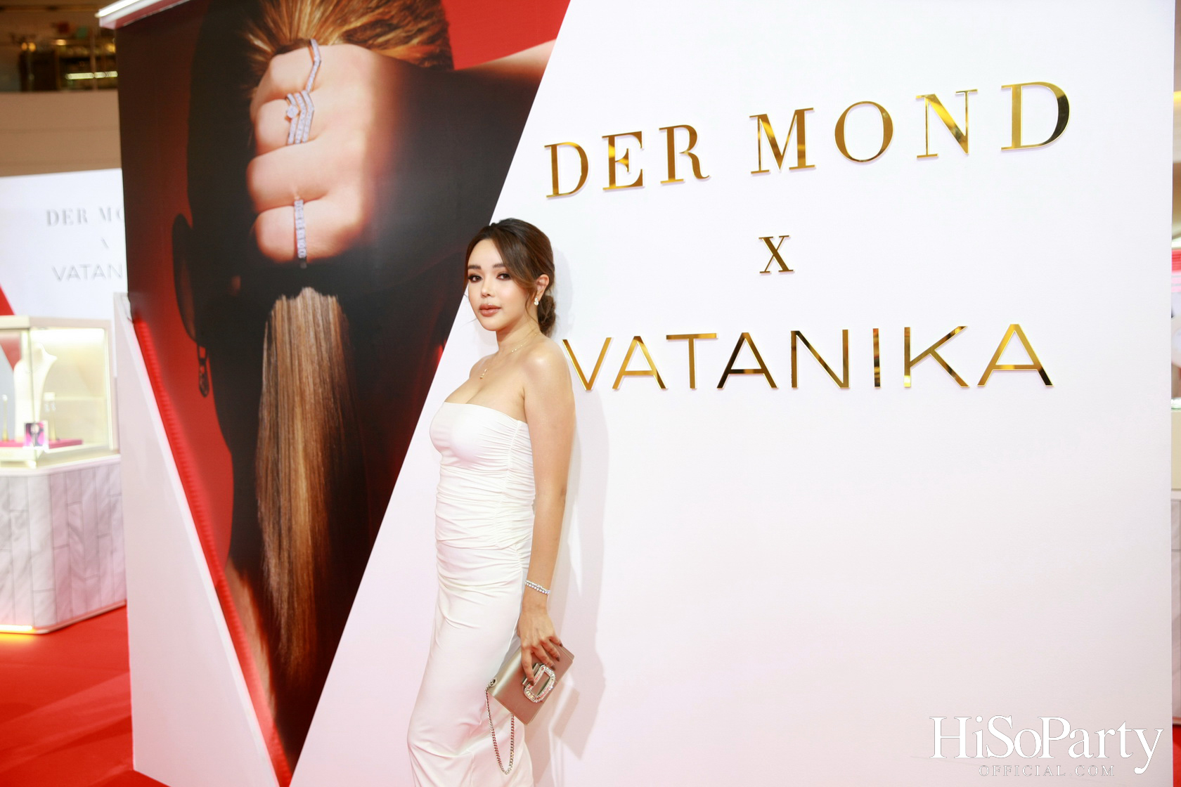  DER MOND × VATANIKA