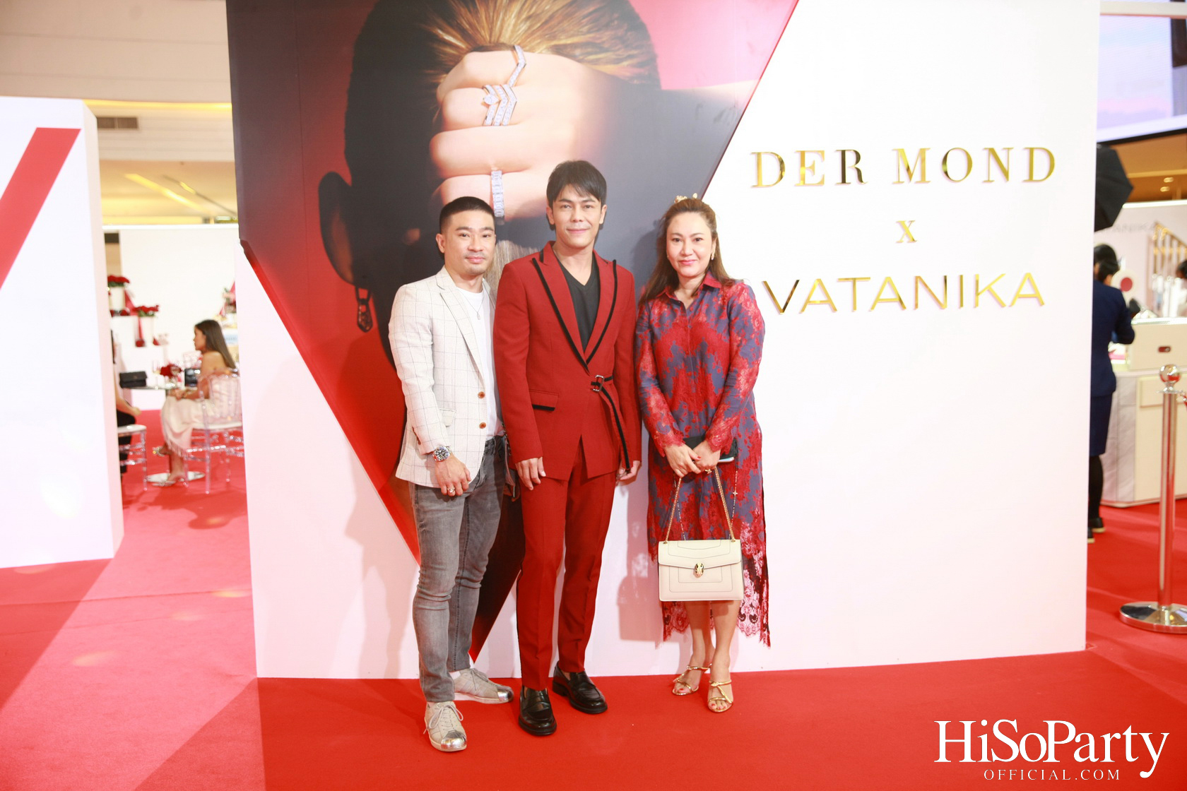  DER MOND × VATANIKA