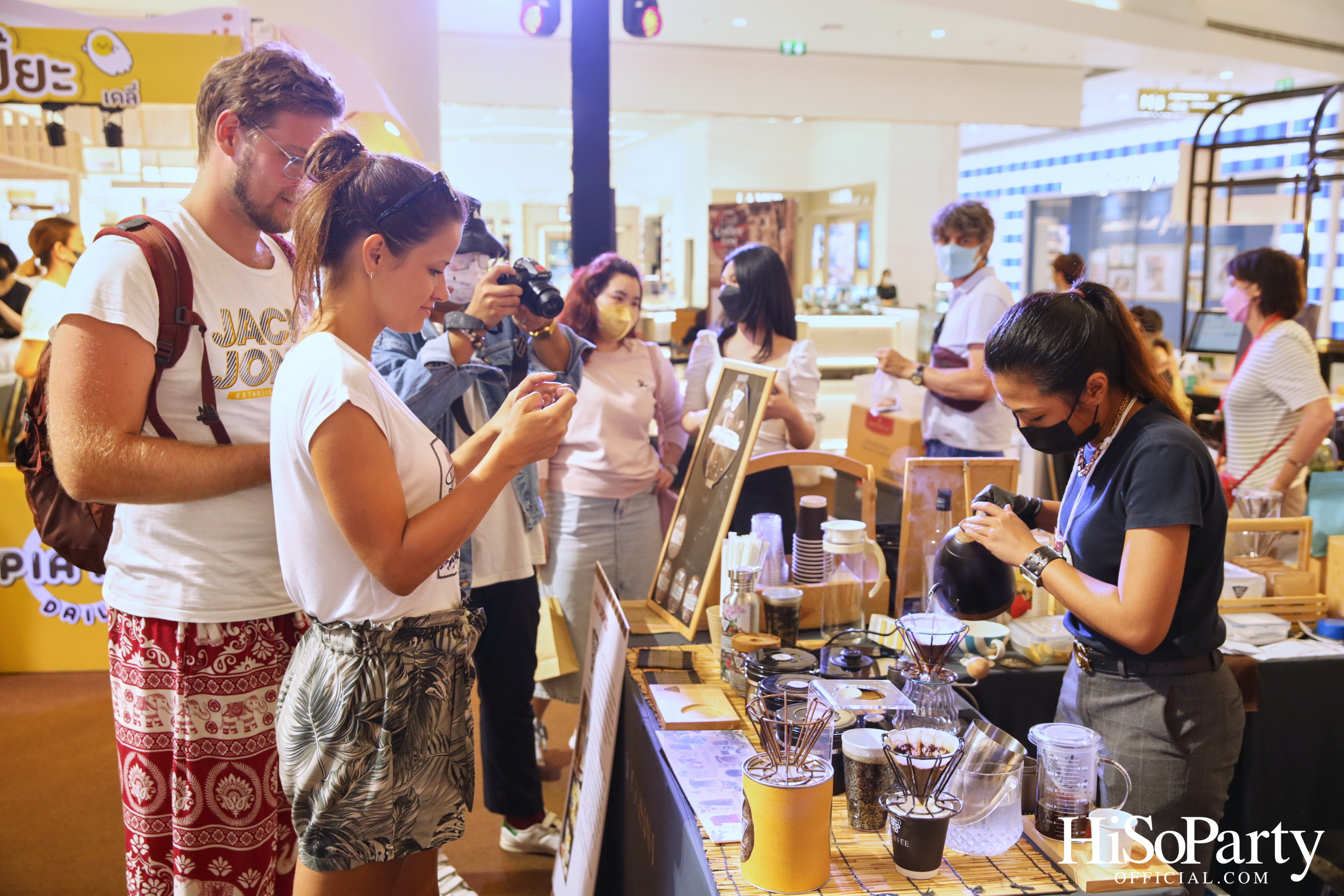 ICONSIAM จัดงาน ‘ICONIC CRAFT COFFEE FEST’ ที่สุดของคาเฟ่แบรนด์ดังและเมล็ดกาแฟคราฟต์ทั่วไทยมาไว้ครบจบที่เดียว