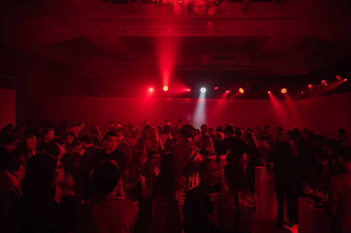 VERSACE FW22 BANGKOK TRUNK SHOW