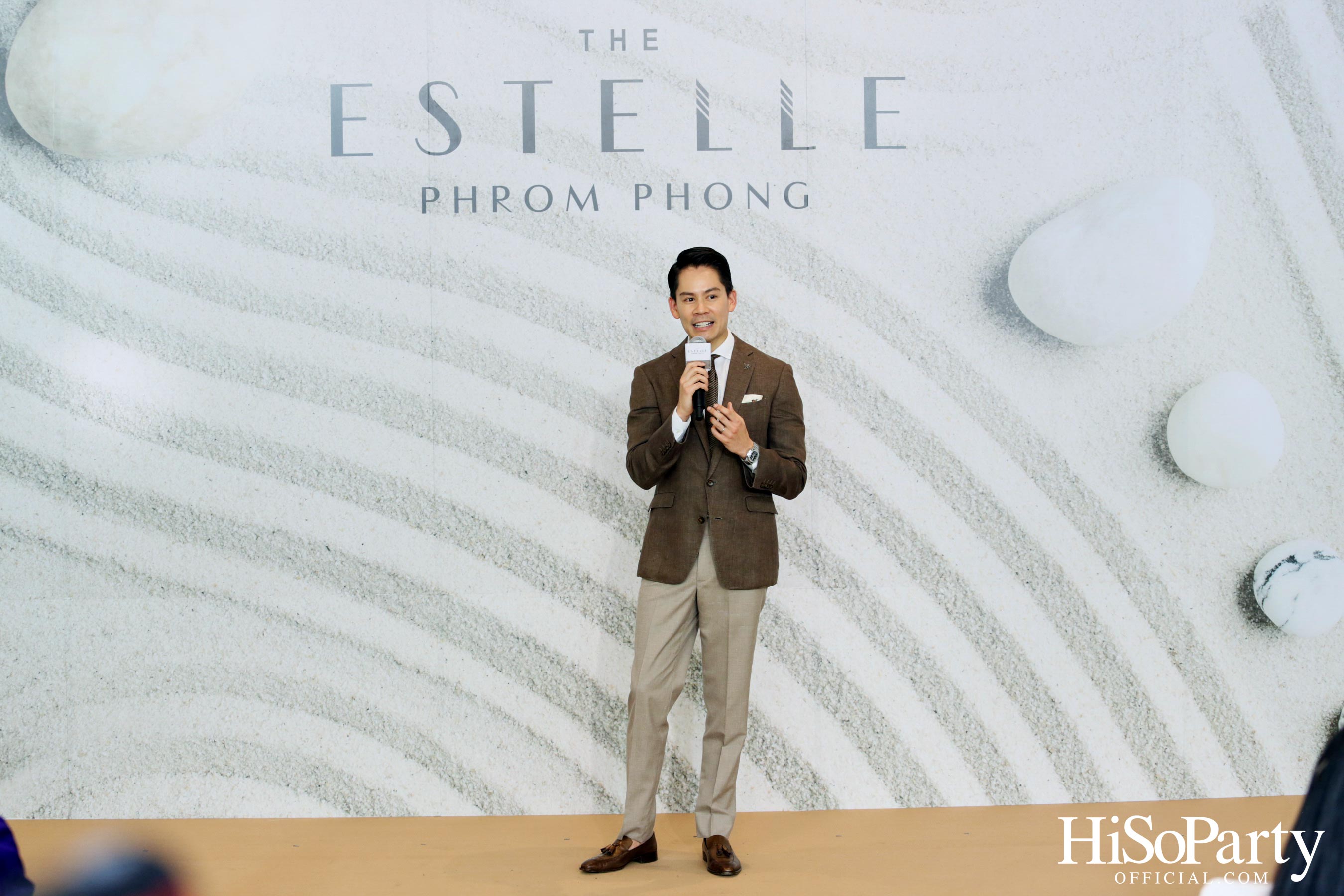 Unveil The Estelle Phrom Phong