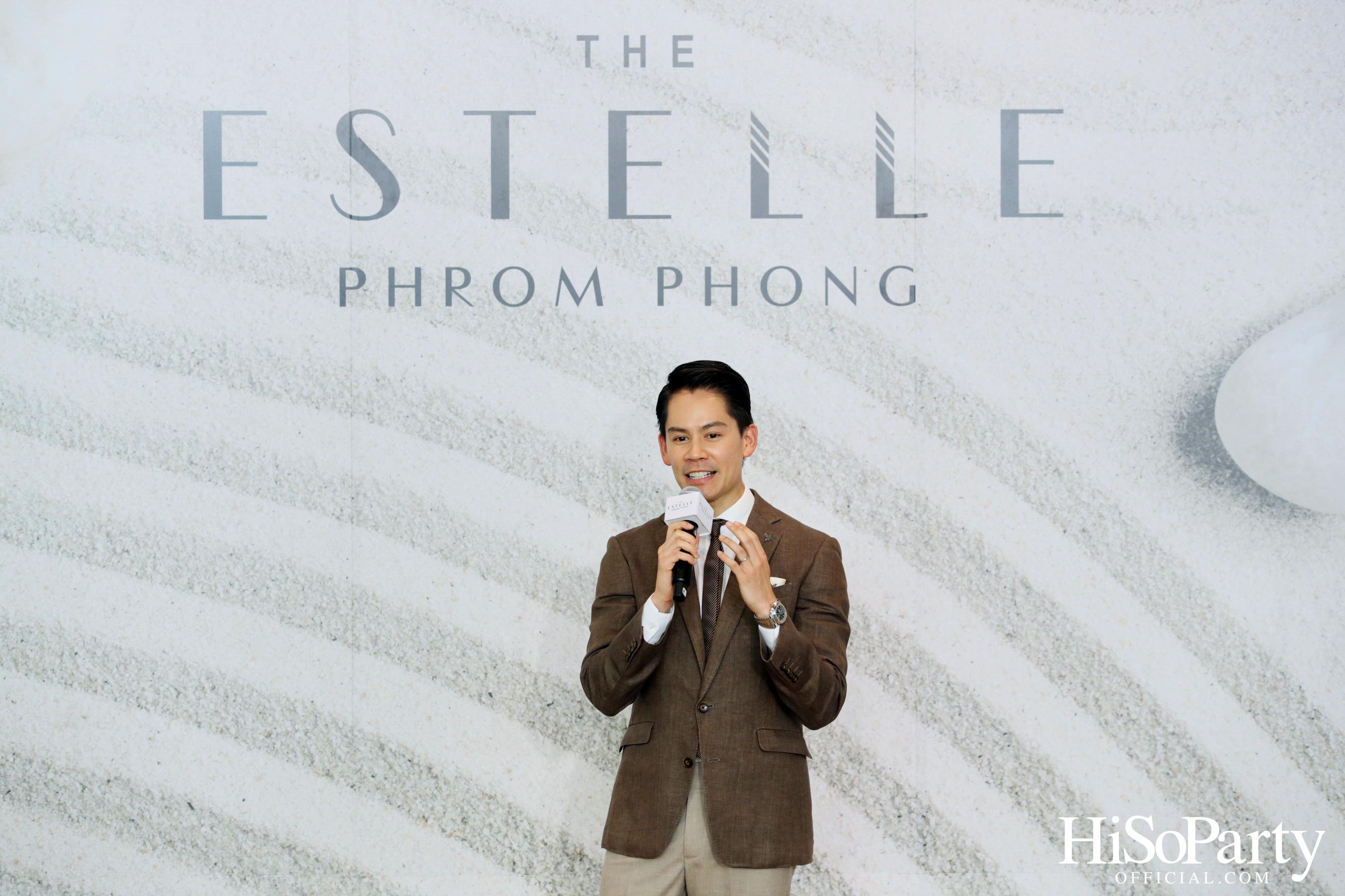 Unveil The Estelle Phrom Phong