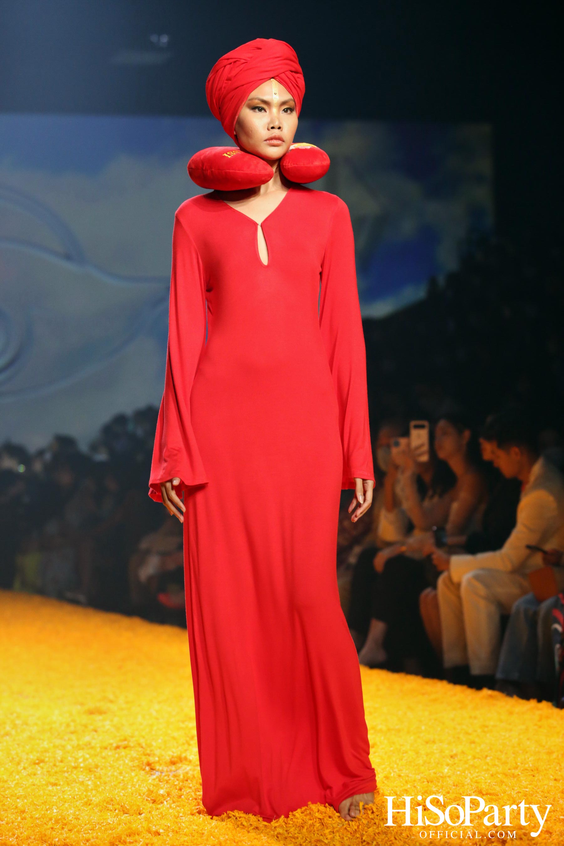 ISSUE presented by TAT @Siam Paragon Bangkok International Fashion Week 2022 (BIFW2022)