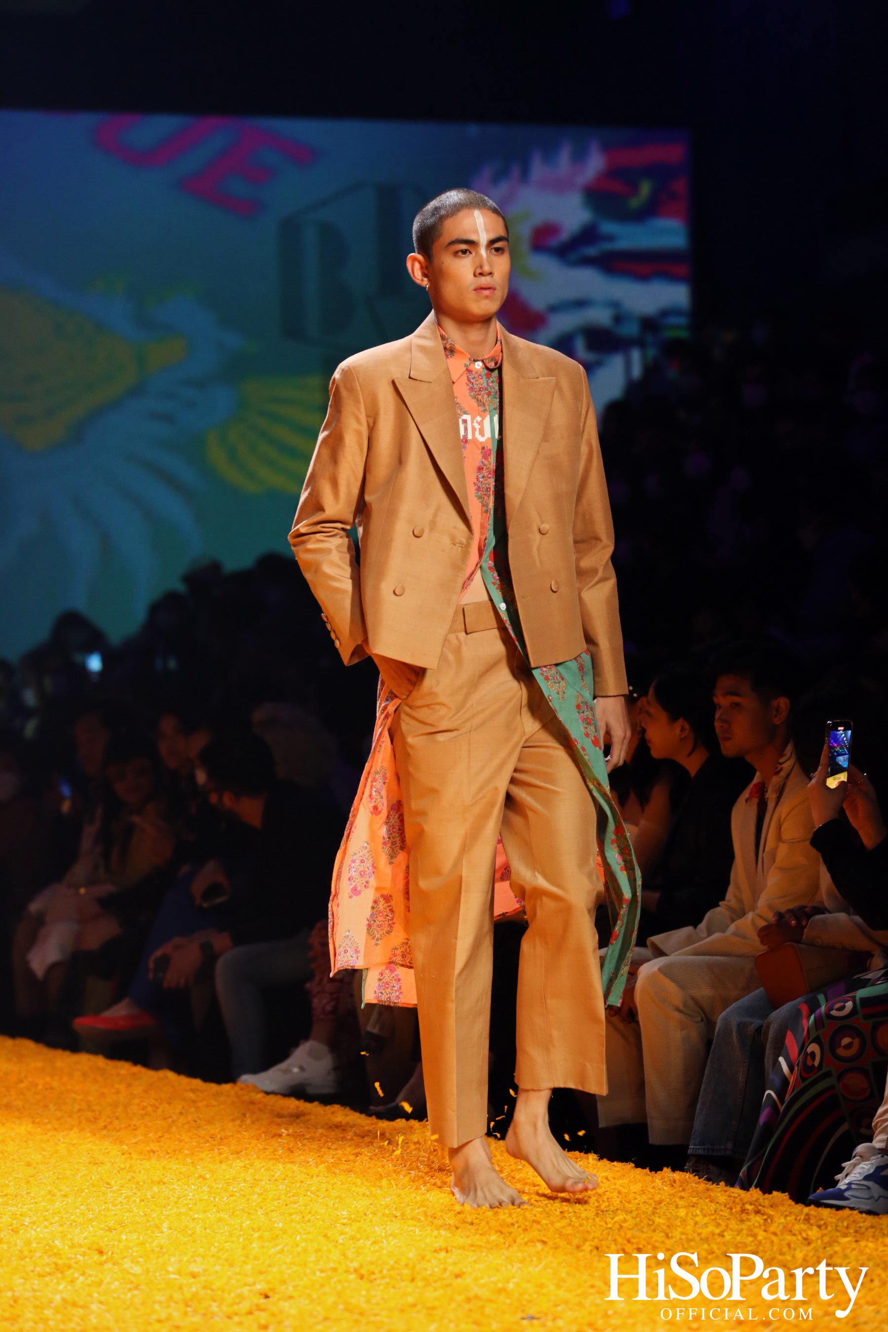 ISSUE presented by TAT @Siam Paragon Bangkok International Fashion Week 2022 (BIFW2022)