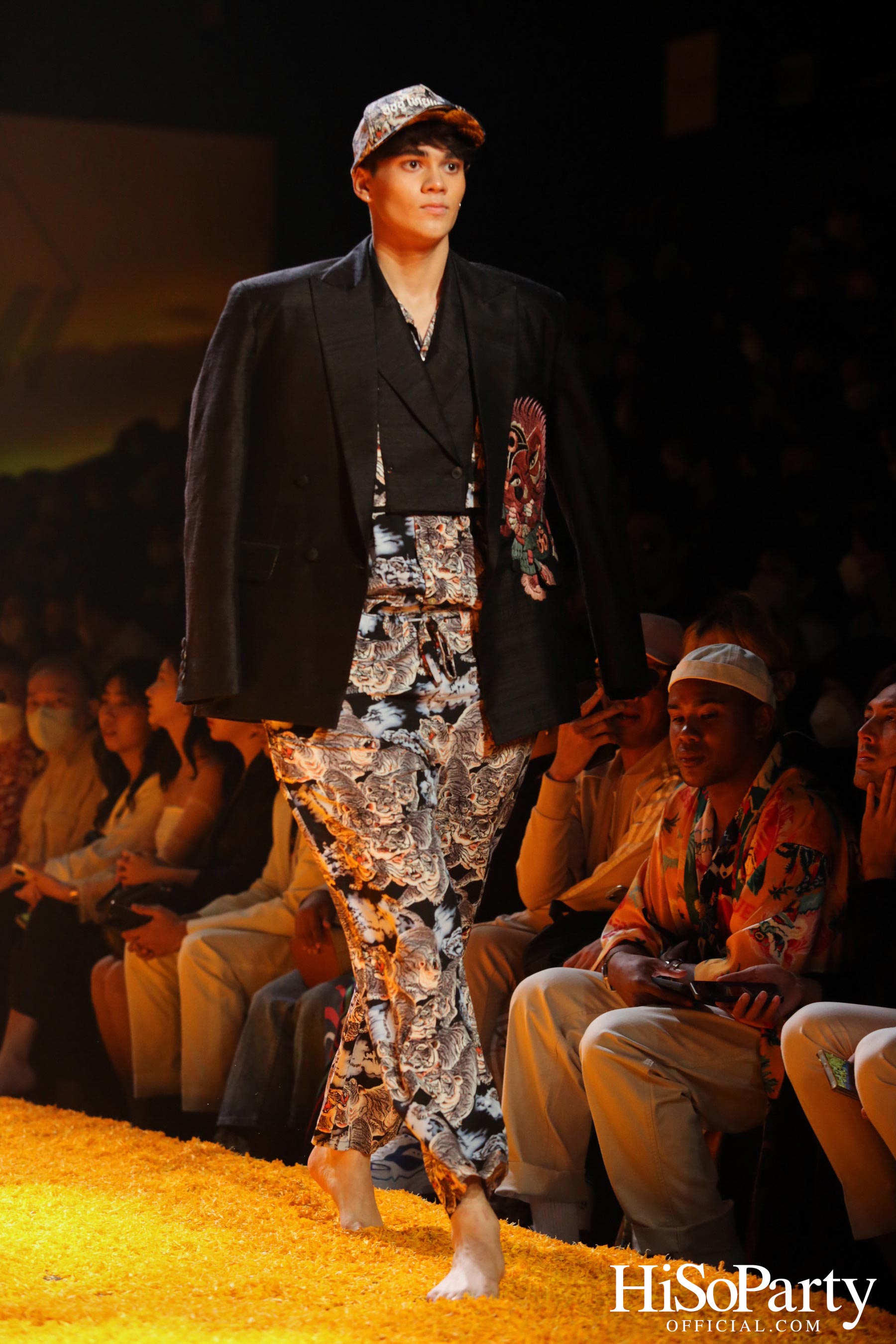 ISSUE presented by TAT @Siam Paragon Bangkok International Fashion Week 2022 (BIFW2022)