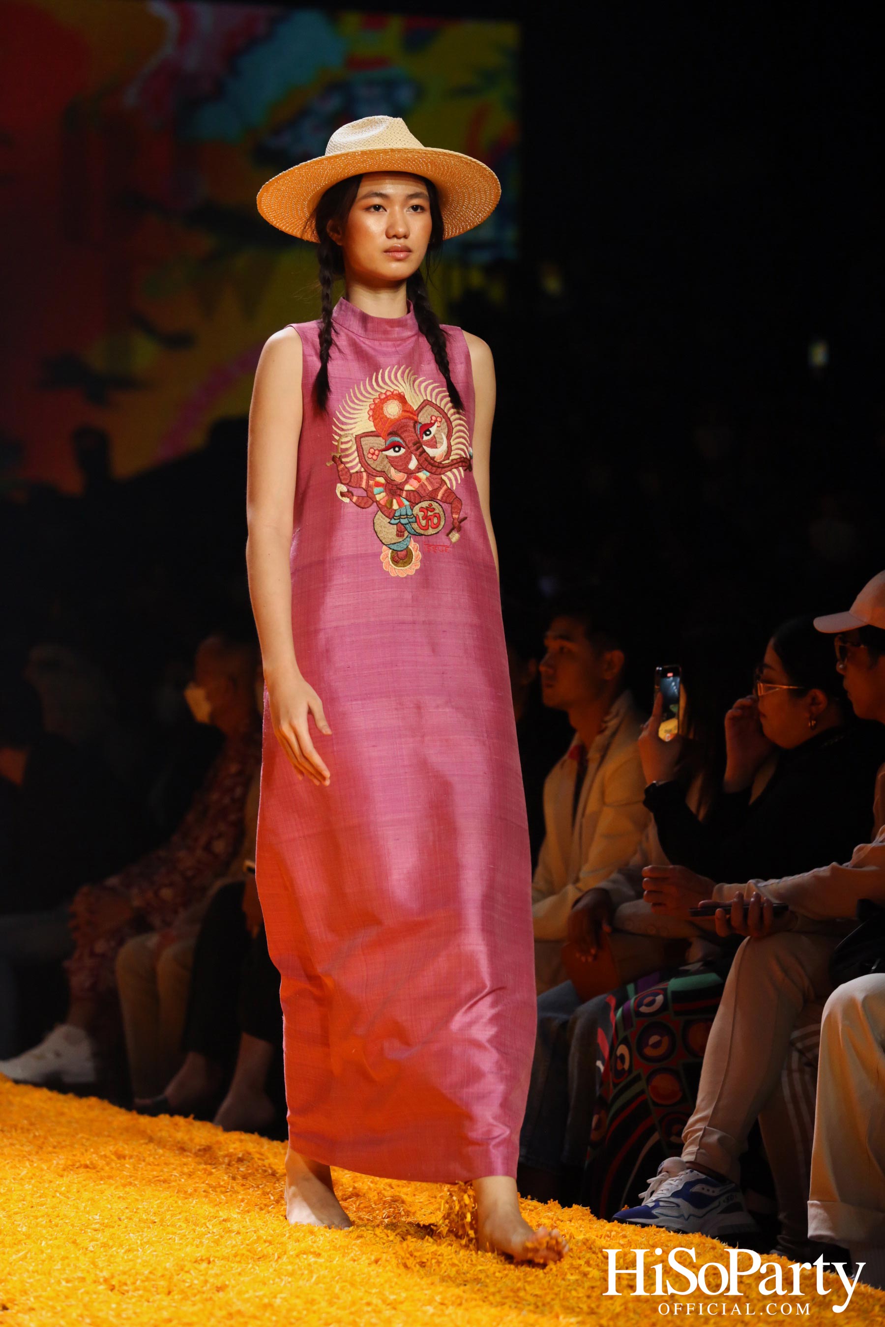ISSUE presented by TAT @Siam Paragon Bangkok International Fashion Week 2022 (BIFW2022)