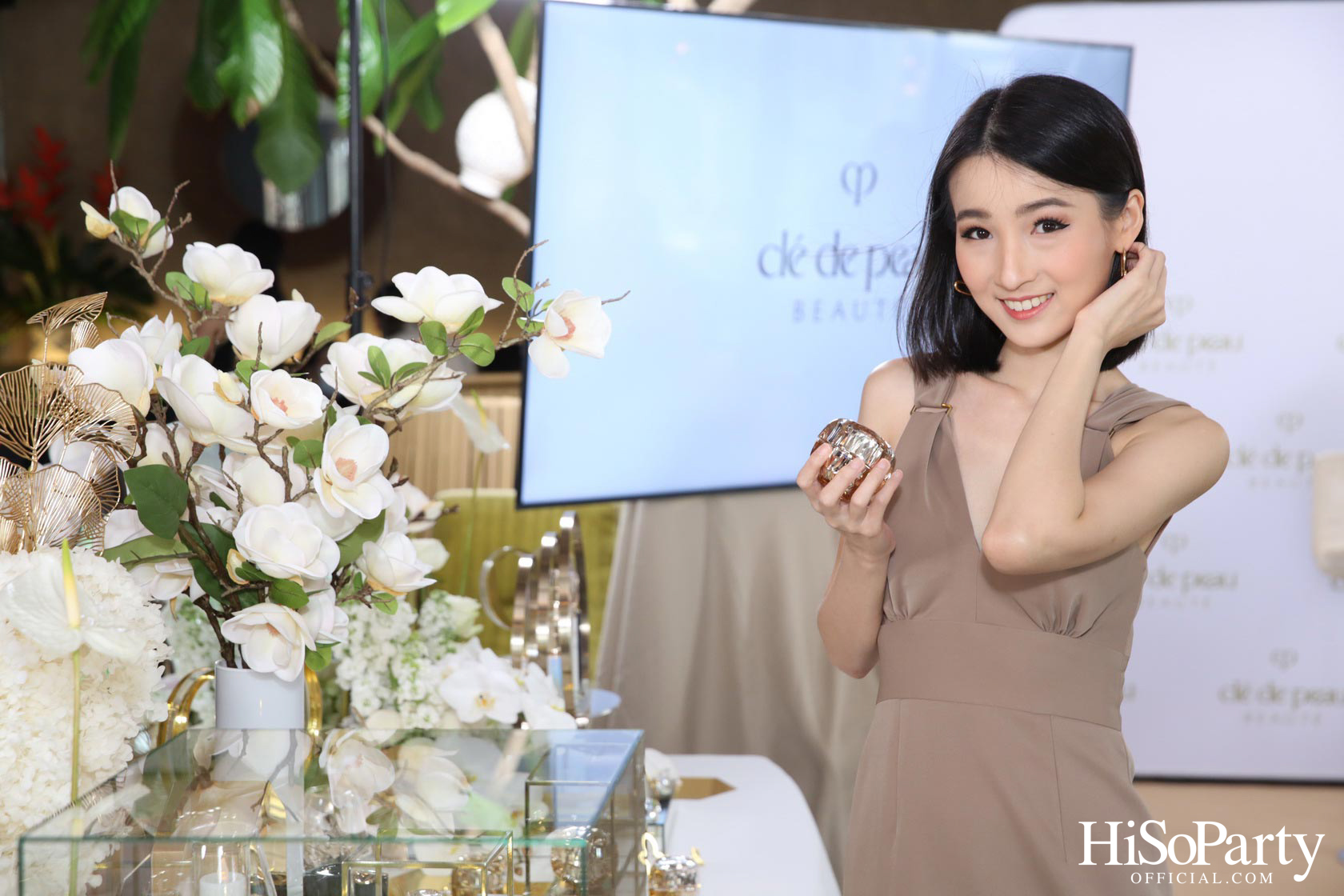 HiSoParty Magazine X Clé de Peau Beauté