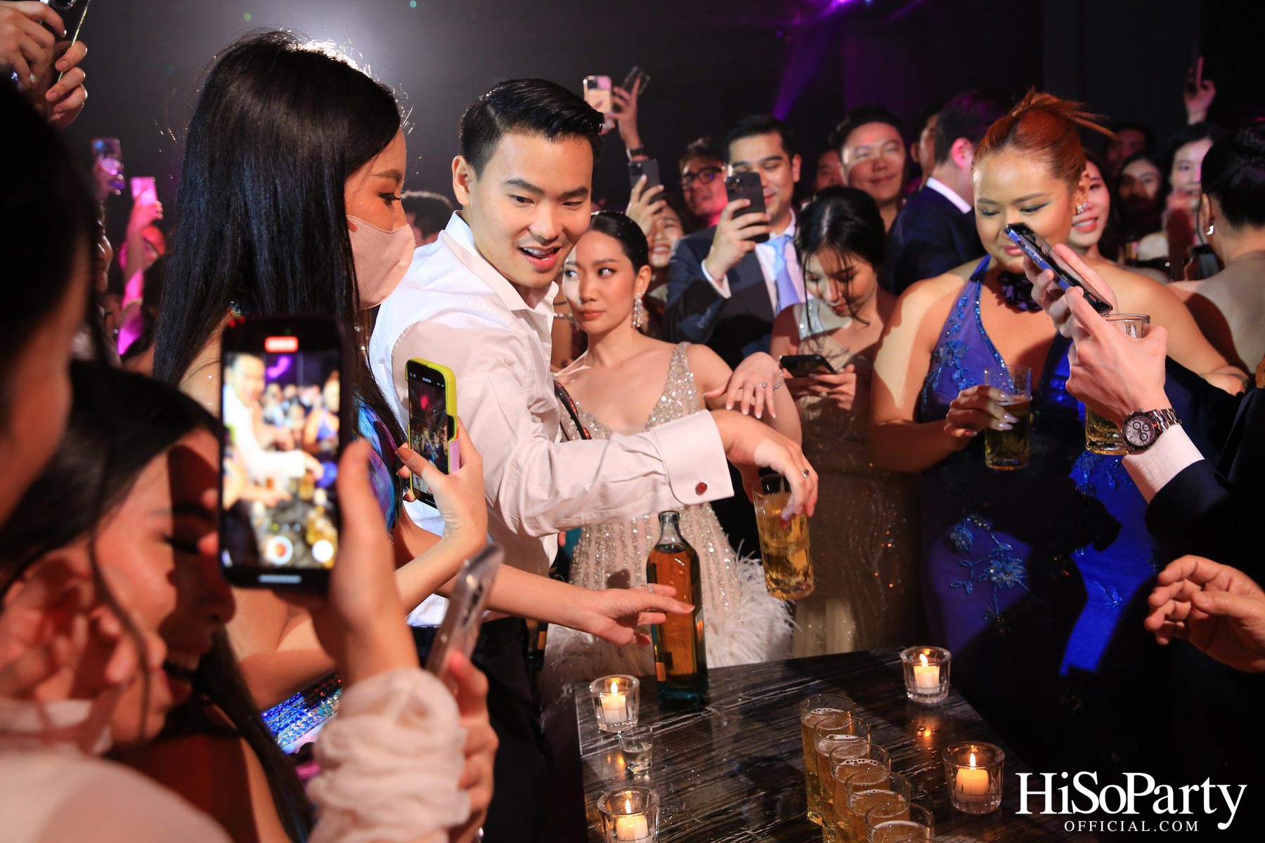 งานฉลองมงคลสมรสระหว่าง วีรยา ส่งทวีผล และ ชวิศ ยงเห็นเจริญ