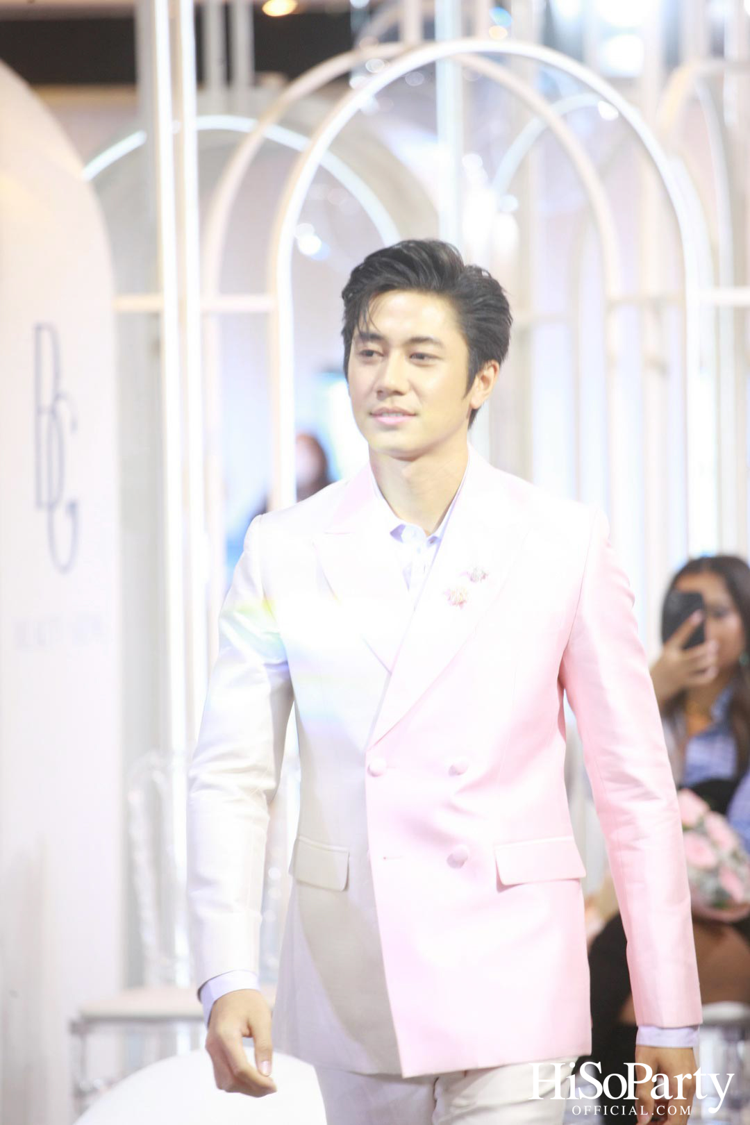 THAINESS COUTURE SHOW BY BEAUTY GEMS X KUNAKHOM