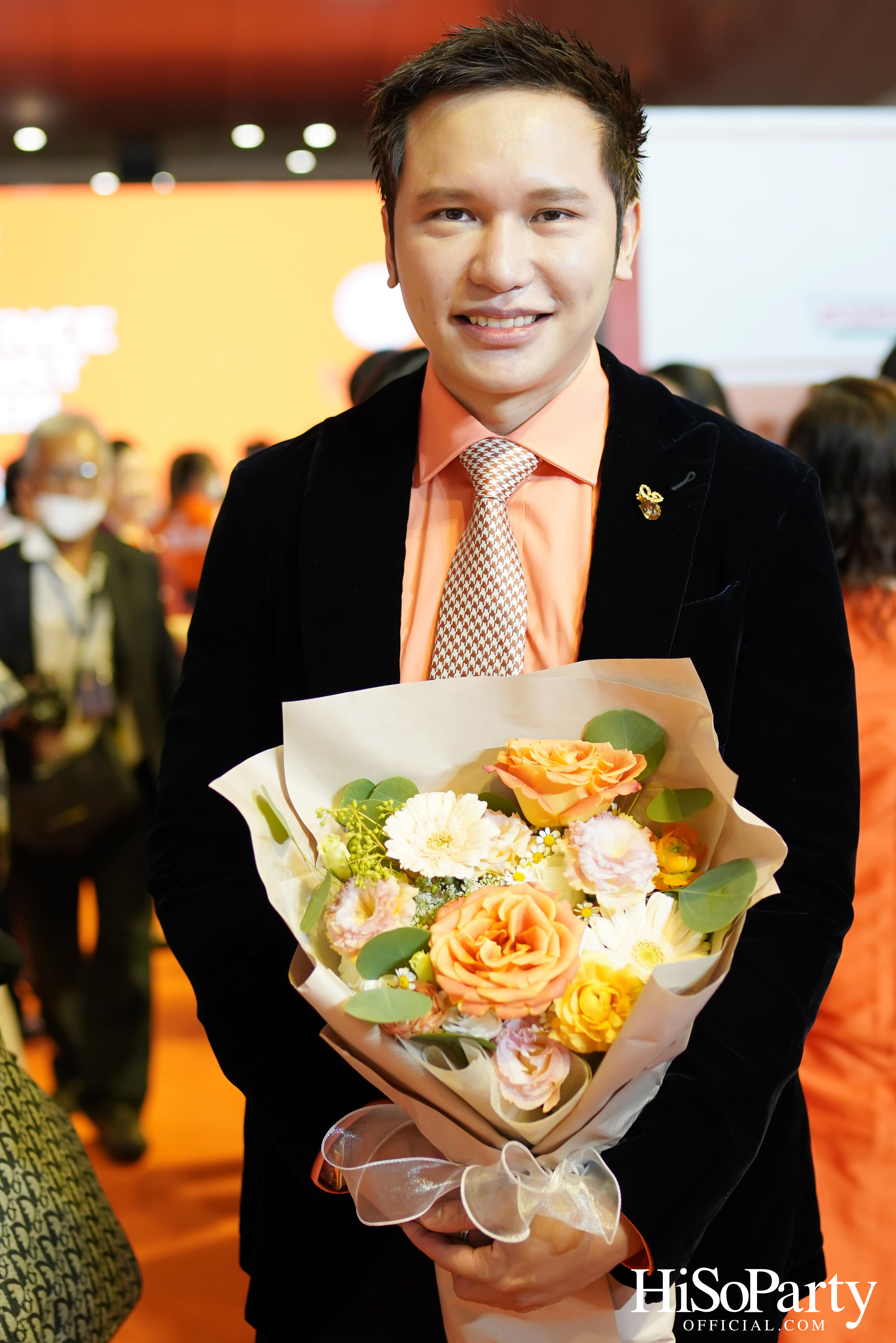 ‘Stop Violence Against Women and Girls’ โดย สโมสรซอนต้ากรุงเทพ 1 เพื่อเชิญชวนคนไทยรวมพลังร่วมรณรงค์ยุติความรุนแรงต่อเด็กและสตรี