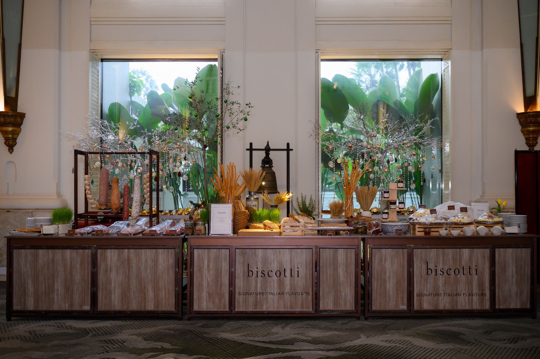 โรงแรมอนันตรา สยาม กรุงเทพ จัดงานฉลองคริสต์มาสการกุศล ปี 2565