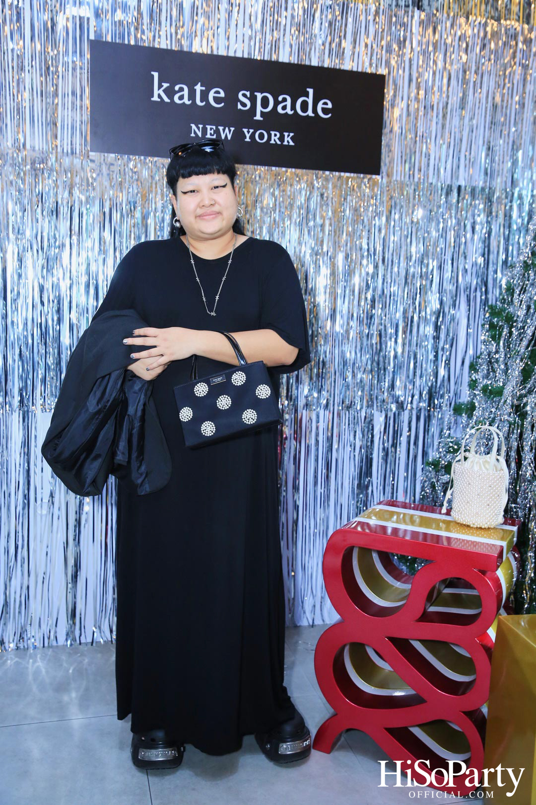 เปิดตัว kate spade New York holiday 2022 ‘Let’s Have a Ball’