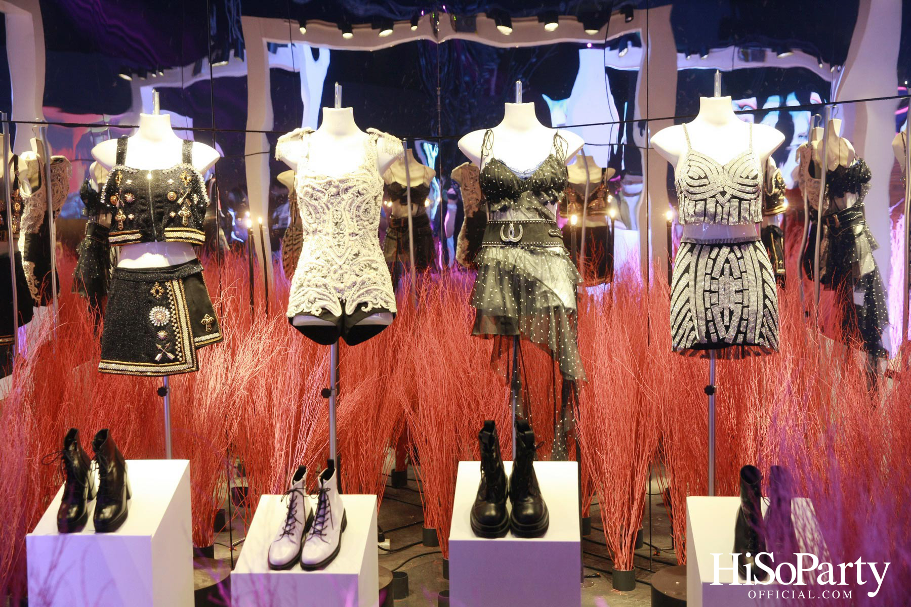 งานเปิดนิทรรศการ ‘BLACKPINK IN YOUR AREA’ POP-UP STORE & EXHIBITION’ ณ ไอคอนสยาม 