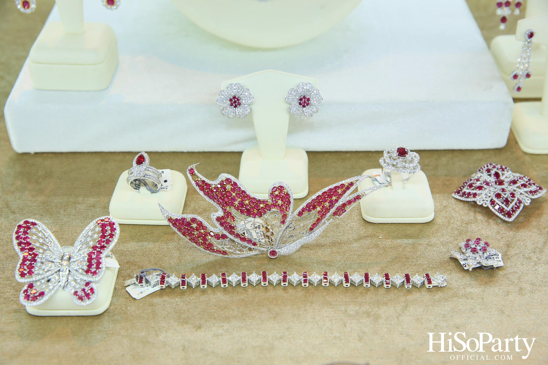 HiSoParty X BEAUTY GEMS ‘THE TIMELESS OF GEMS’