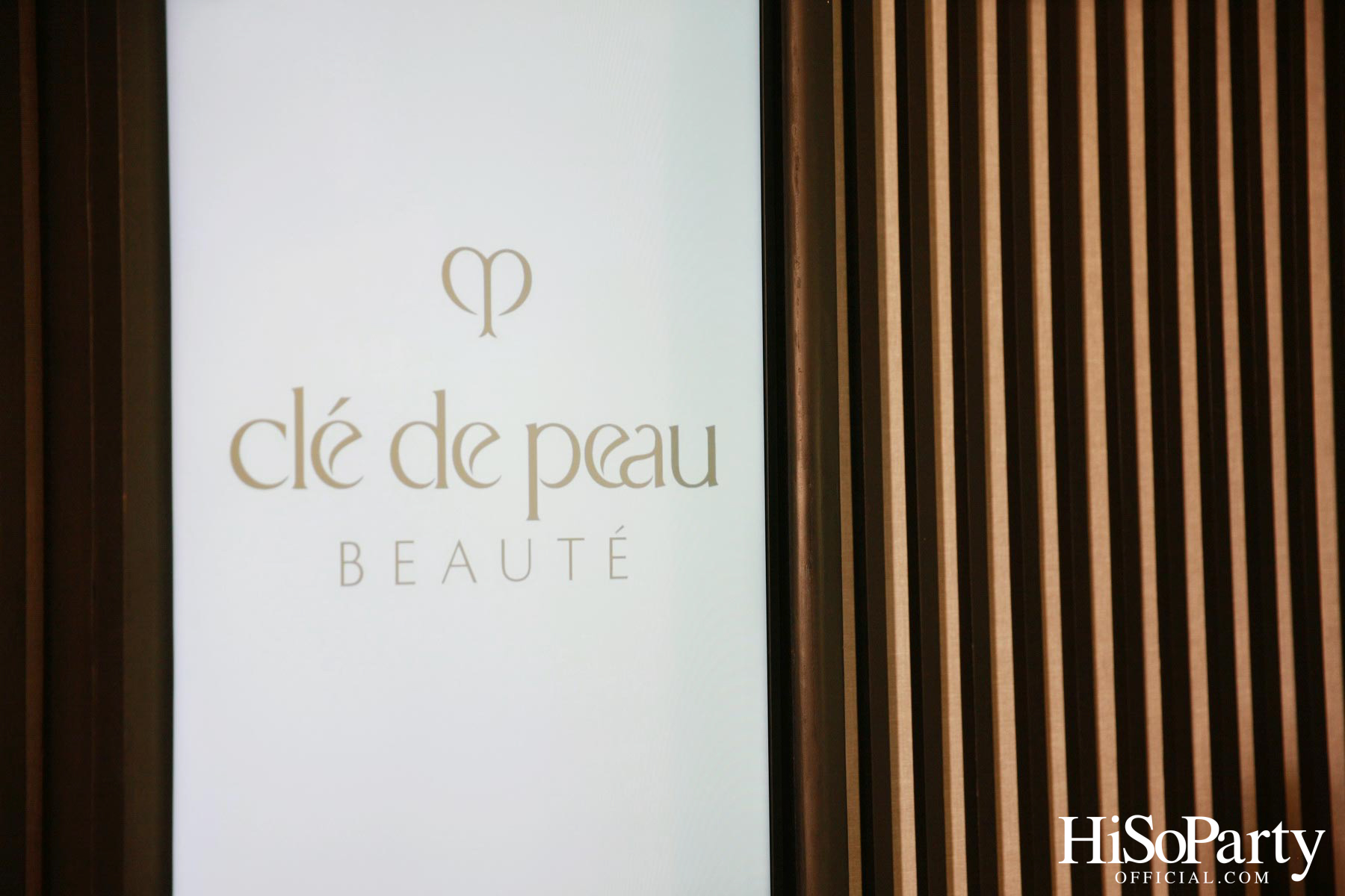 MULTI LEVEL BRIGHTENING BY CLÉ DE PEAU BEAUTÉ