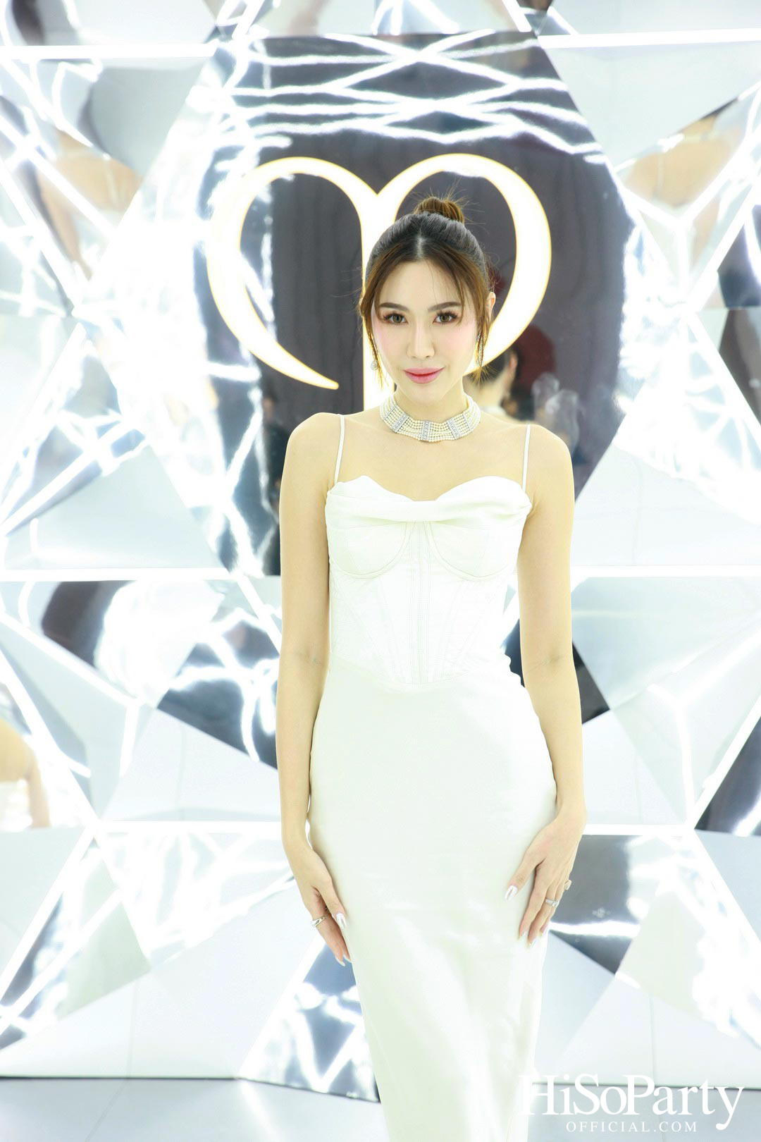 MULTI LEVEL BRIGHTENING BY CLÉ DE PEAU BEAUTÉ