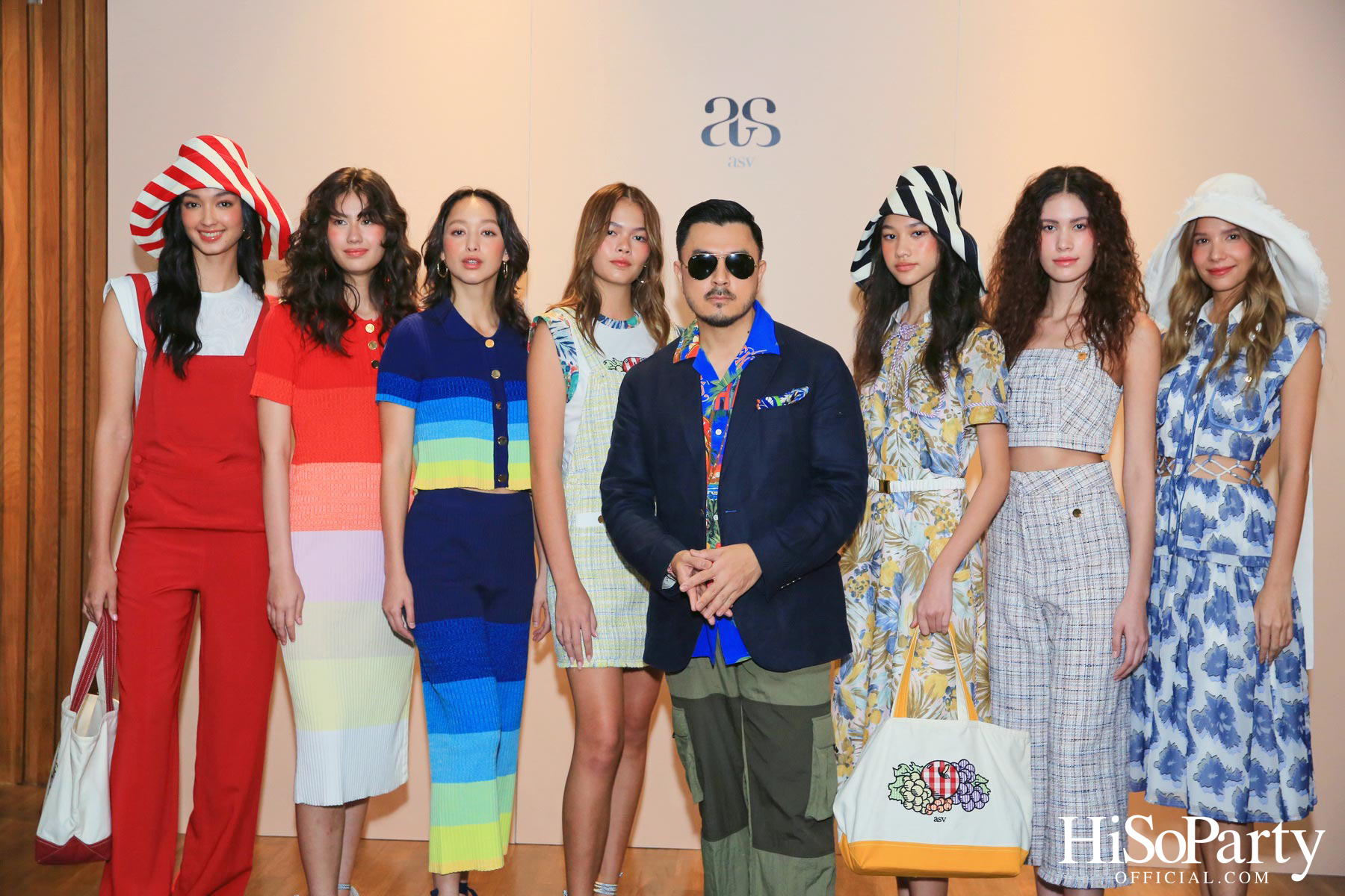 asv Spring/Summer 2023 Collection Trunk Show ‘Postcard from the Seaside’