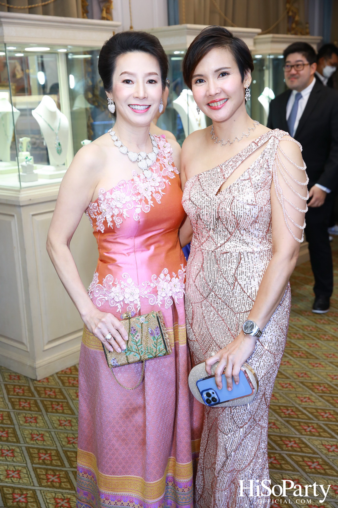 Beauty Gems ‘A High Jewelry Sit -Down Dinner’ Inspired by the timeless tale.