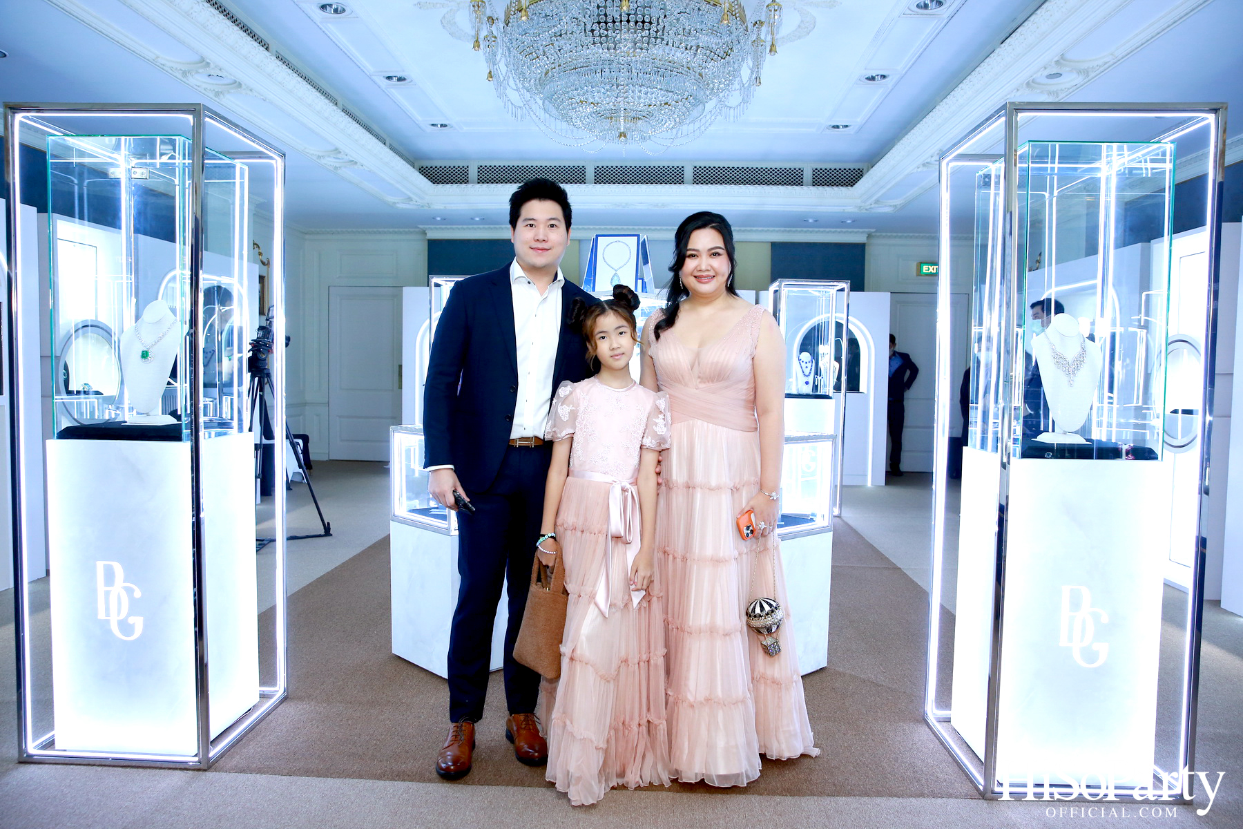 Beauty Gems ‘A High Jewelry Sit -Down Dinner’ Inspired by the timeless tale.