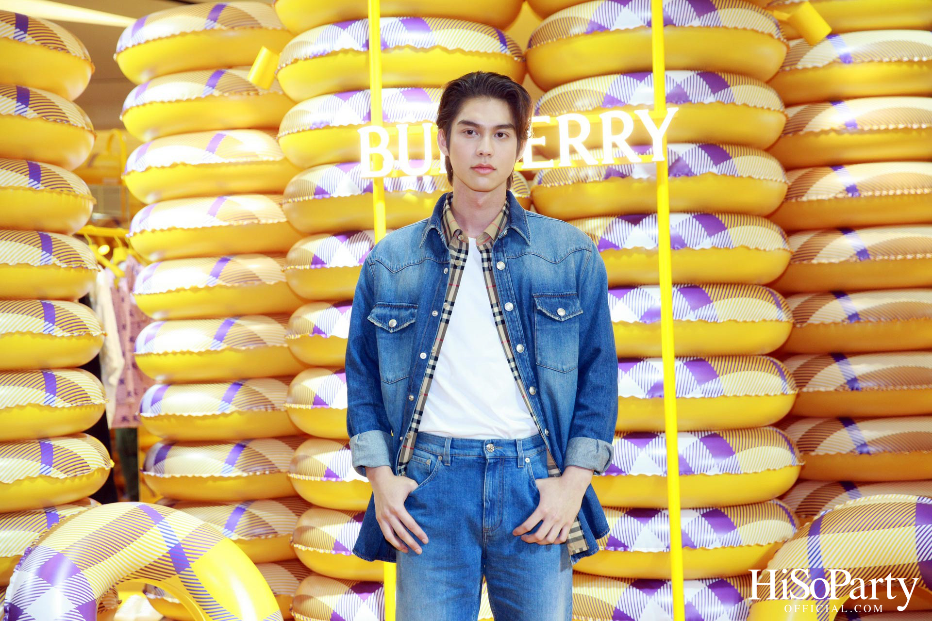 A BURBERRY SUMMER POP-UP